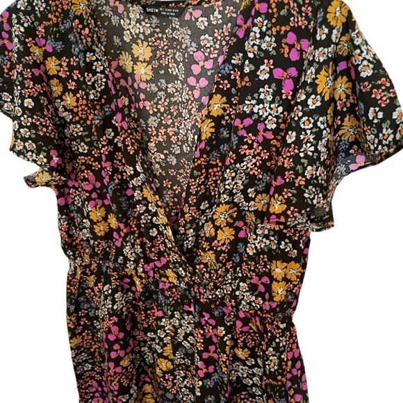 Floral Romper by Shein, Size Large - Picture 3 of 5